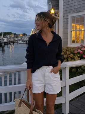 NWT Abercrombie & Fitch Bermuda Shorts Women’s 26 White Stretch Mid Rise
